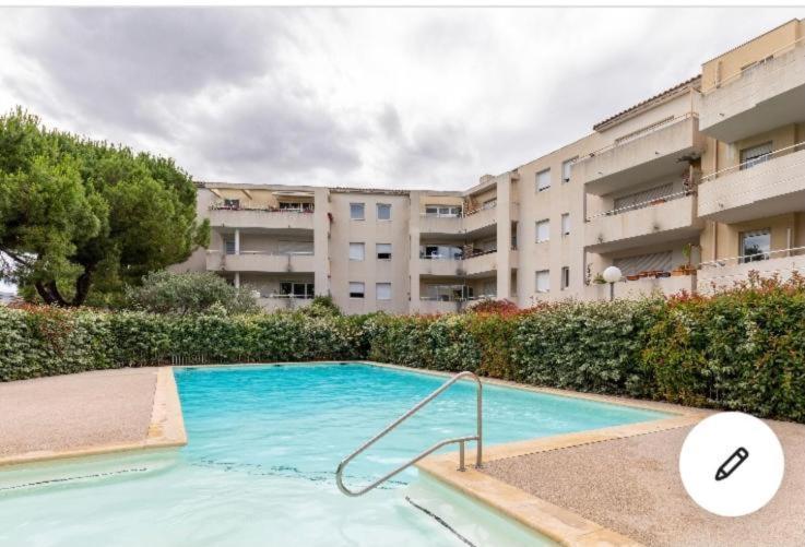 Joli T2/ Tram/ Clim/ Parking/ Wifi/ Piscine Διαμέρισμα Μονπελιέ Εξωτερικό φωτογραφία